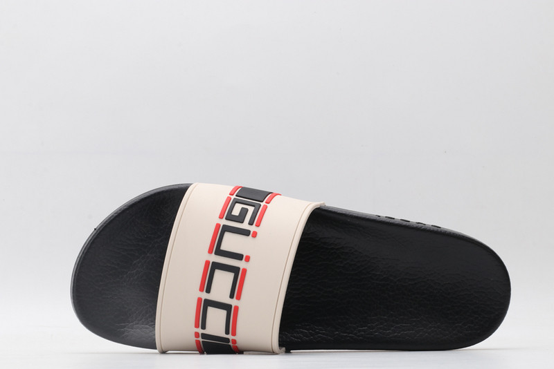 g*u*i sandals