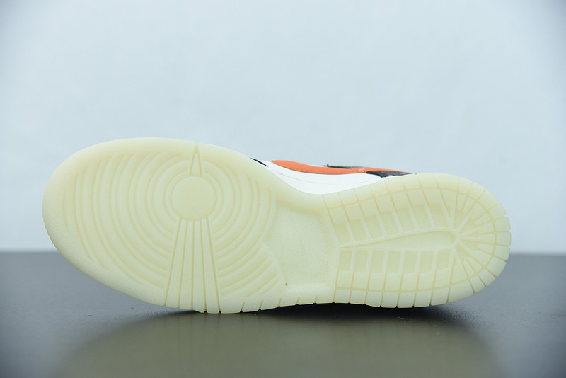 nike dunk low “halloween” dd3357-100