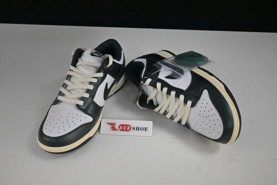 nike sb dunk low “vintage green” dq8580-100