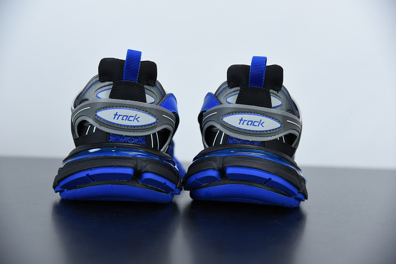 bc track sneaker