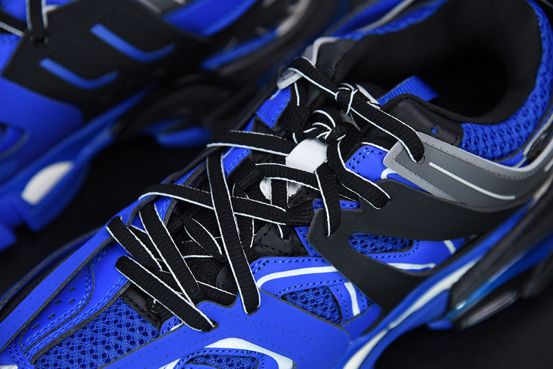 bc track sneaker