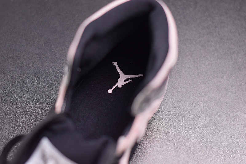 air jordan 1 mid iridescent bq6472-602