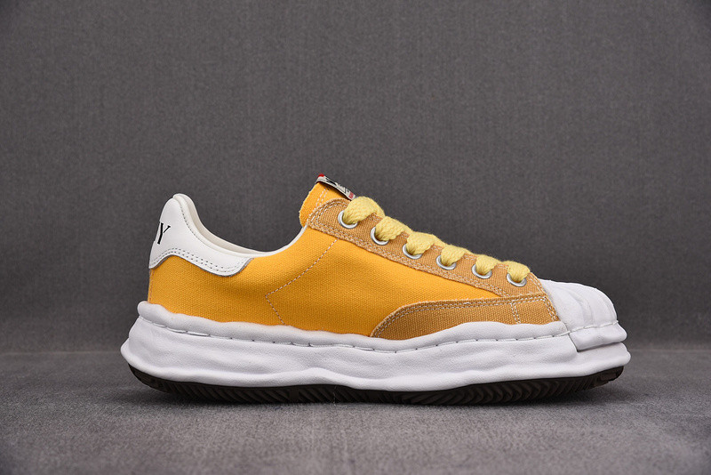 Ma*s*n mihara yasuhiro sneaker