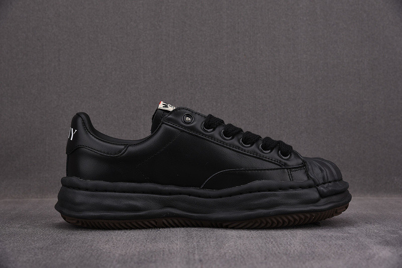 Ma*s*n mihara yasuhiro sneaker