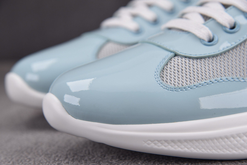 pr sneaker