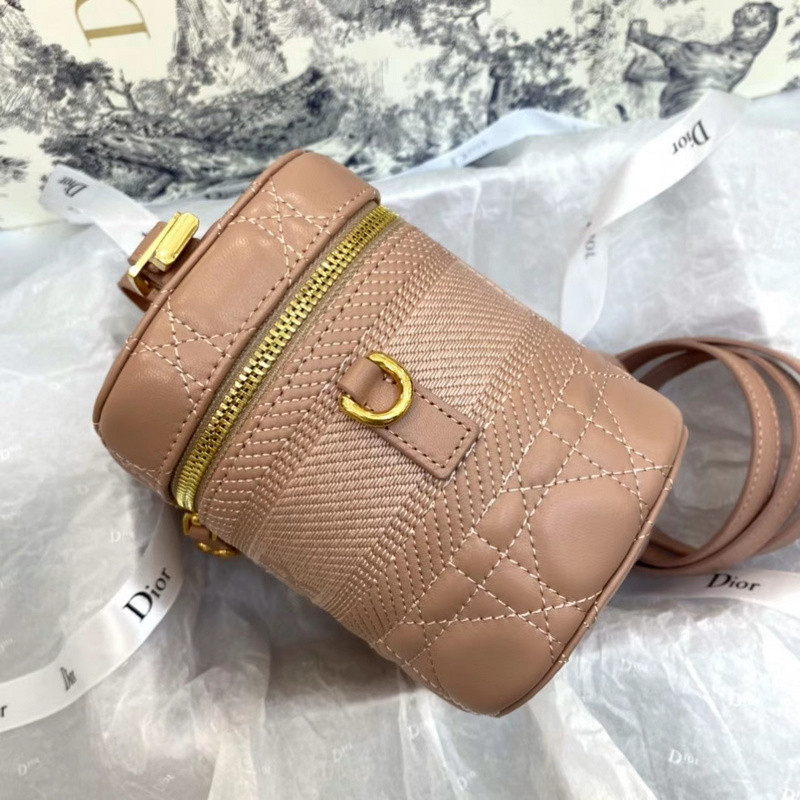 D10r bag