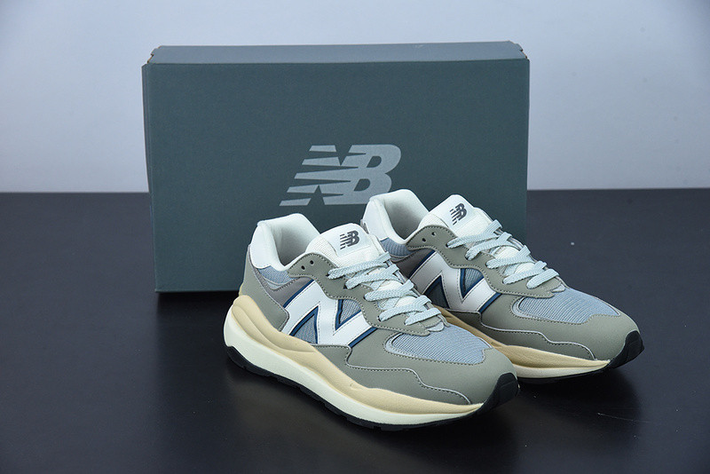 new balance sneaker