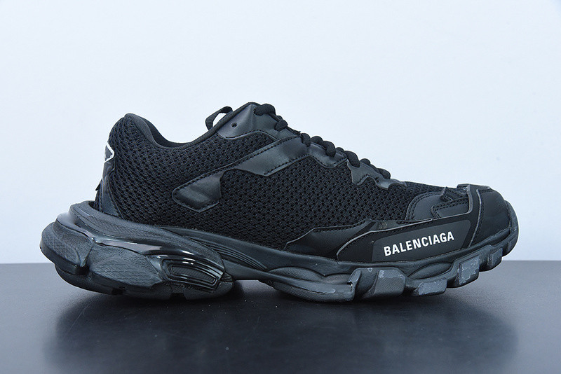 bc track sneaker