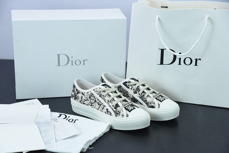 dio* x converse sneaker