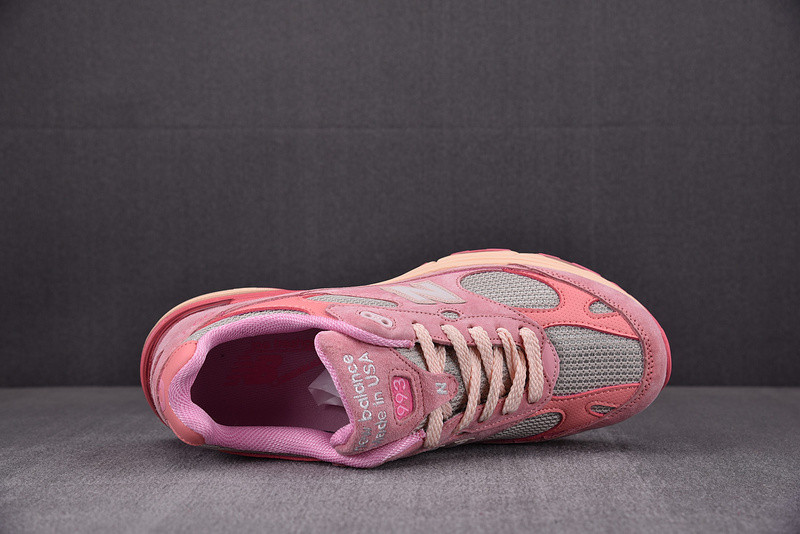 new balance sneaker