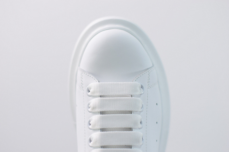 alexer mceen sneakers