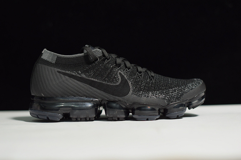 nike air vapormax ''triple black'' 849558-007
