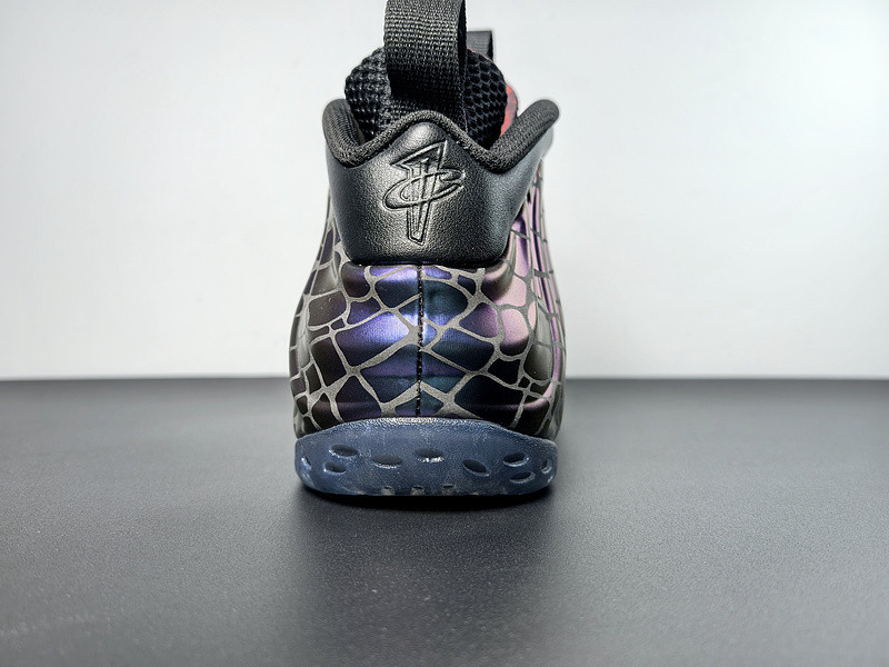 TEKKEN 8 x Nike Air Foamposite One “Kazuya Mishima” FQ9050-400