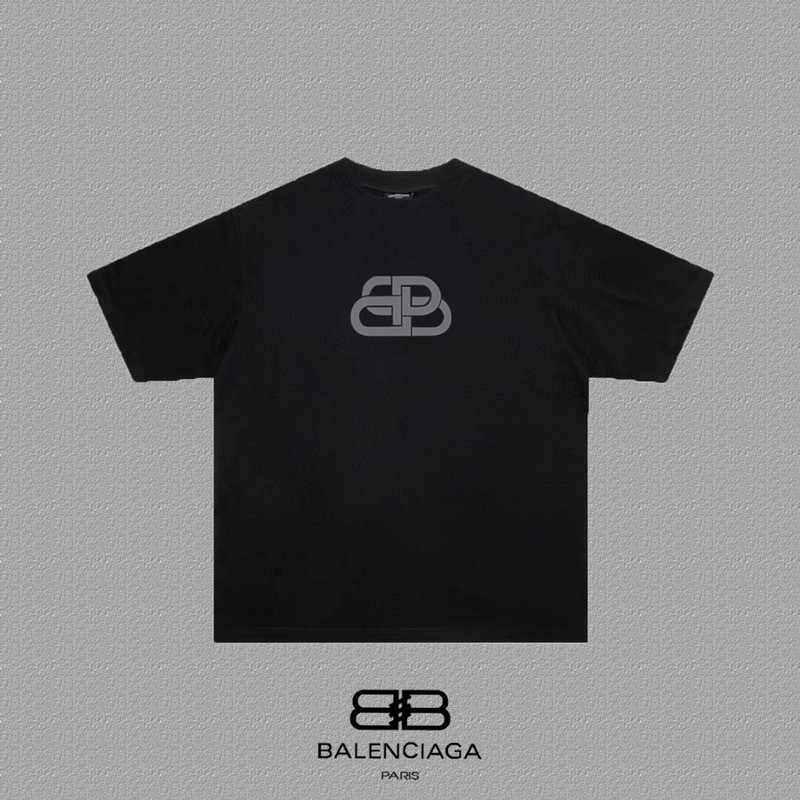 Ba*len*cia*ga clothes