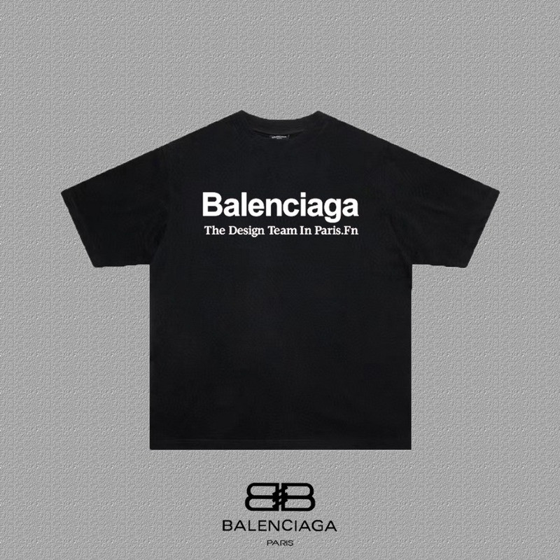 Ba*len*cia*ga clothes