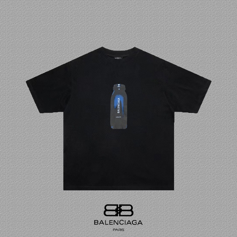 Ba*len*cia*ga clothes