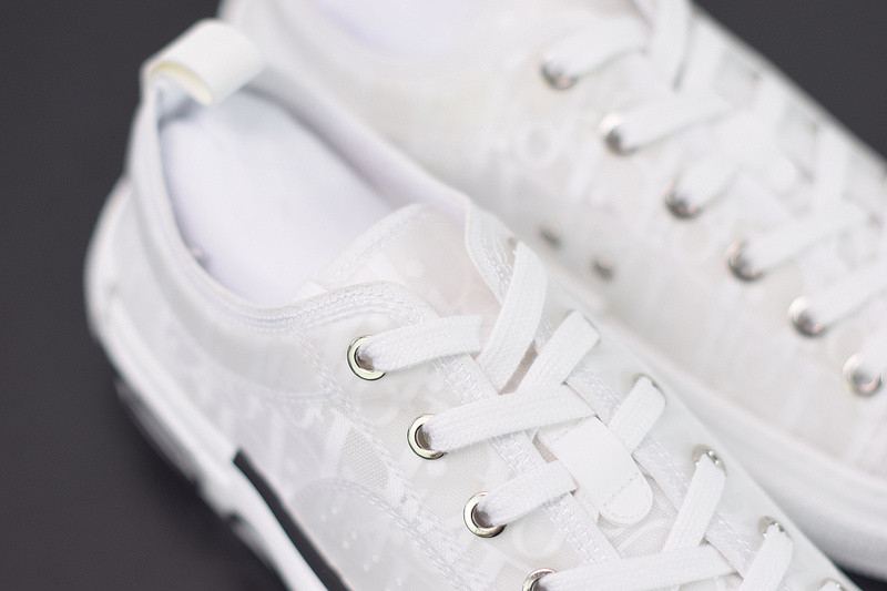 dio* b23 oblique low-top white sneaker
