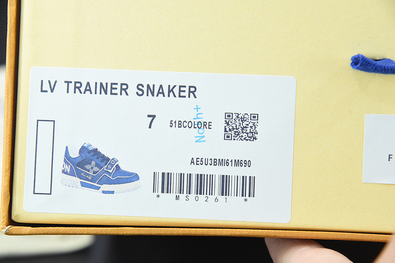 lvt sneakers