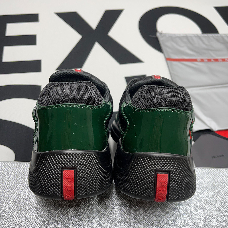 pr sneaker
