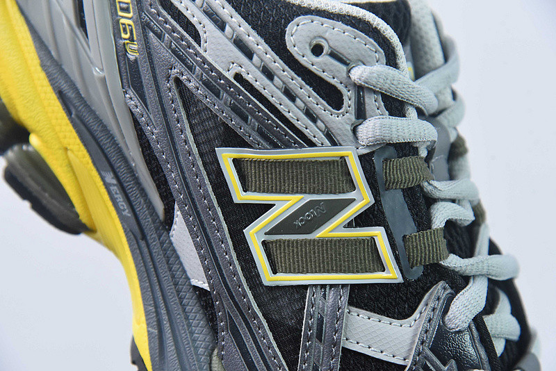 new balance sneaker