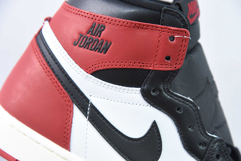 air jordan 1 high og "black toe" reimagined dz5485-106