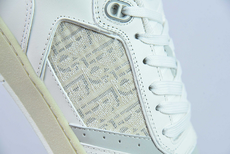 dio* sneaker