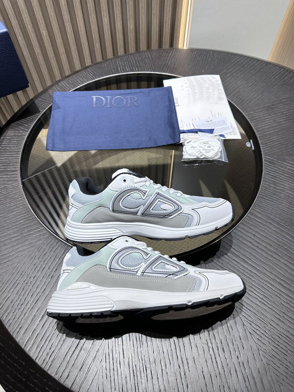 dio* sneaker