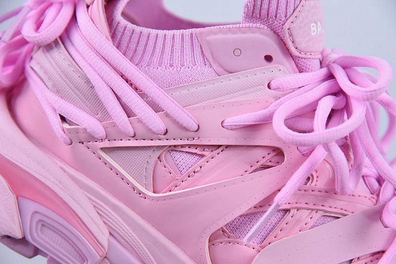bc track sneaker