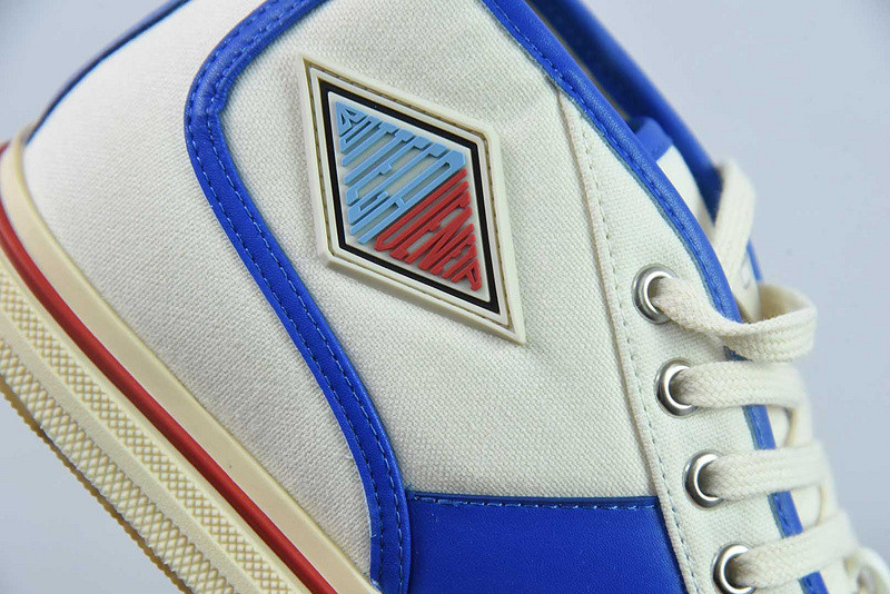 b0tt*ga Ven*ta sneaker