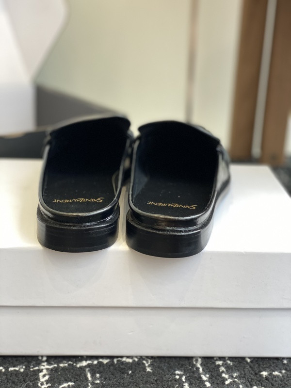 Sa1nt Lau*nt sneaker