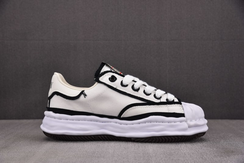 Ma1s0n mihara yasuhiro sneaker