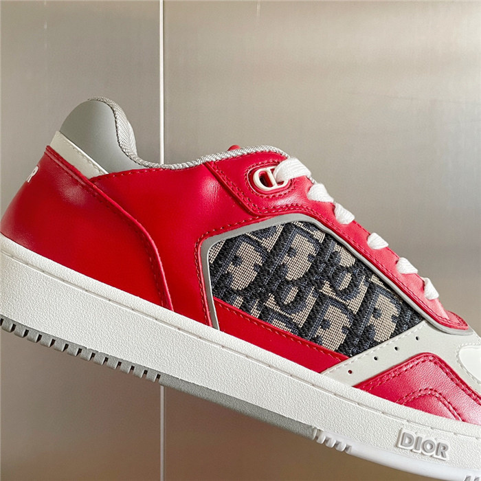 dio* sneaker