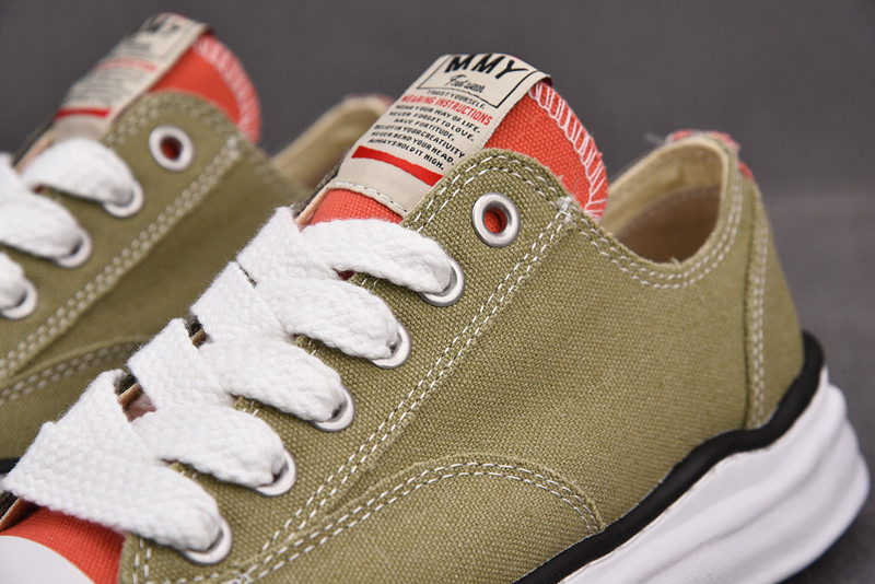 Ma*s*n mihara yasuhiro sneaker