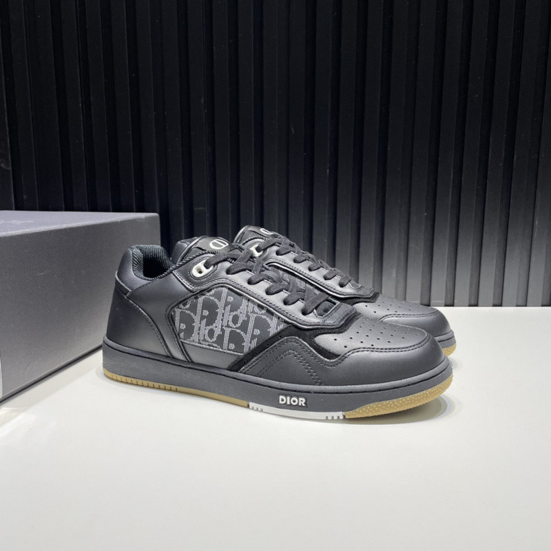 dio* sneaker