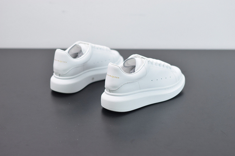 alexer mceen sneakers