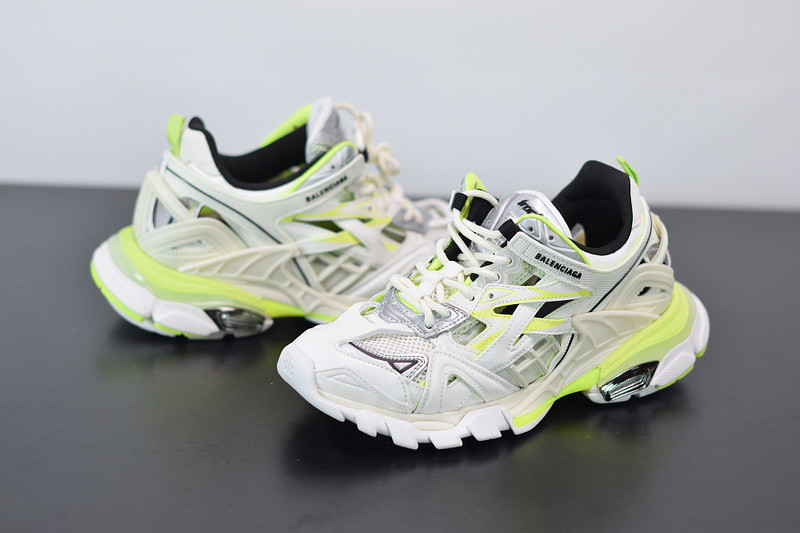 bc track sneaker