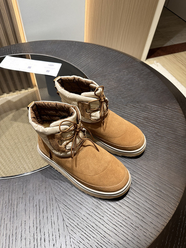UGG