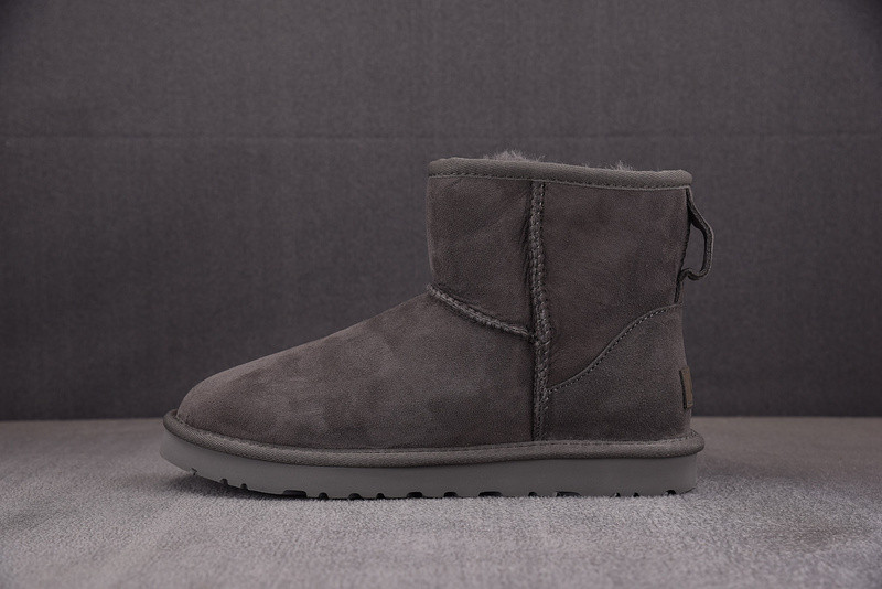 UGG