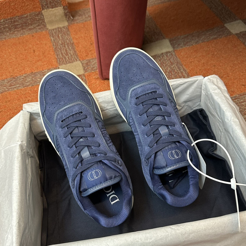 DIO* SNEAKER