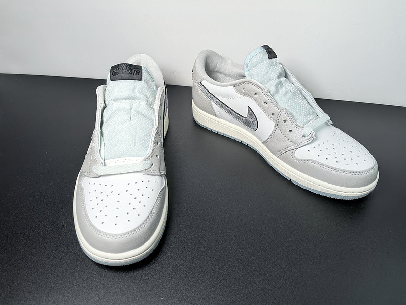 Air Jordan 1 Low OG Year of the Snake HF3144-100