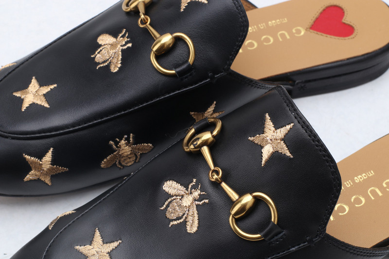 g*u*i sandals