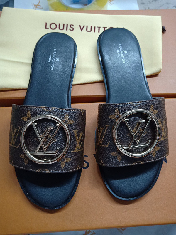 lvt sandals