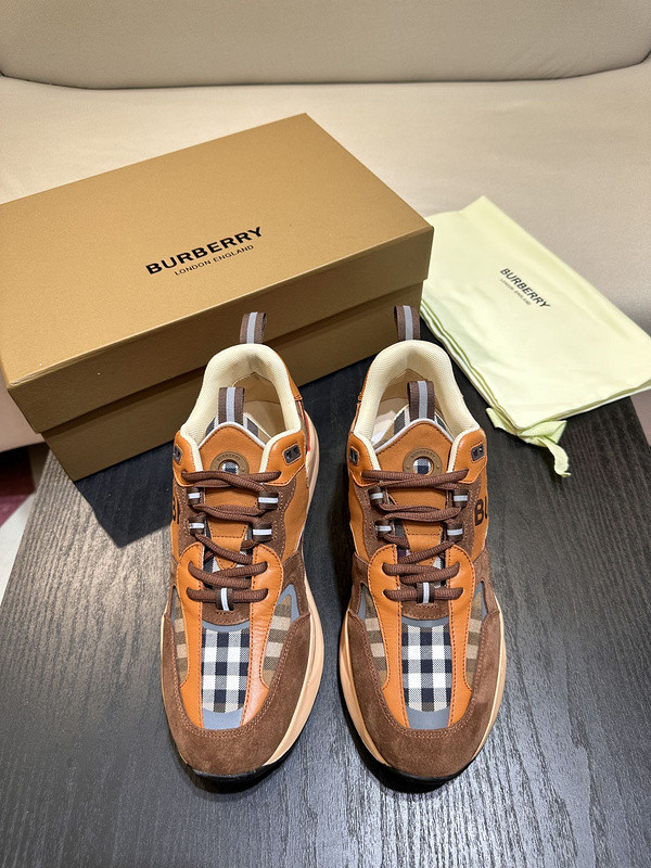 B**rry sneaker