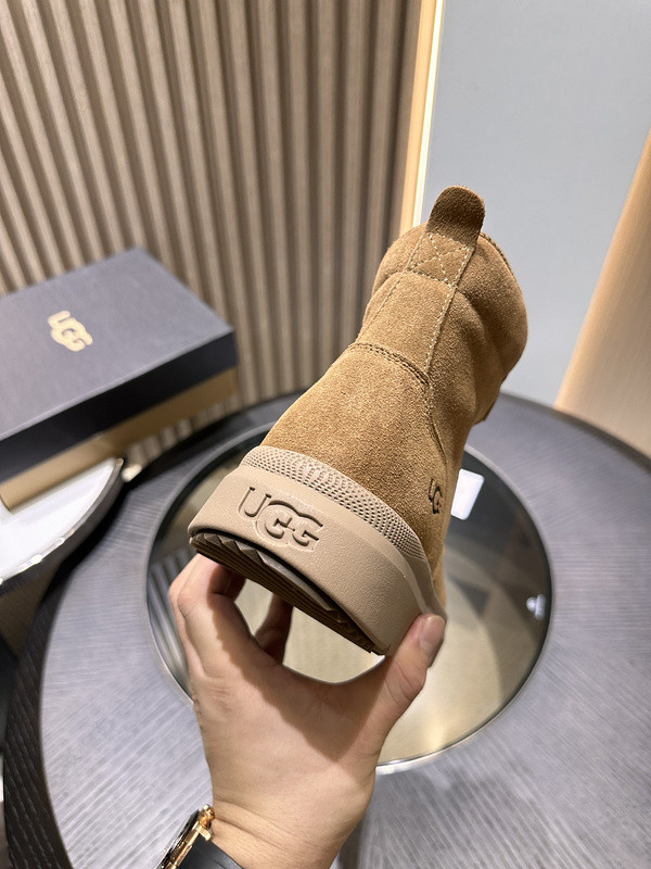 UGG