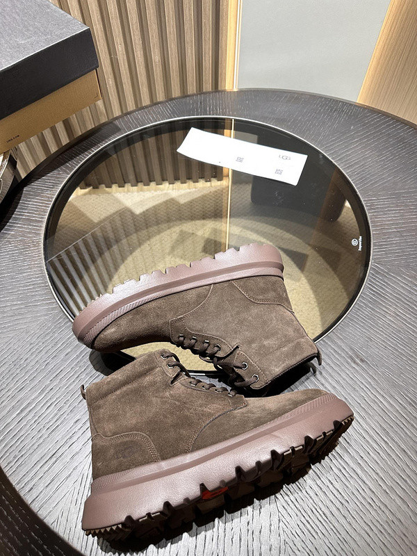 UGG