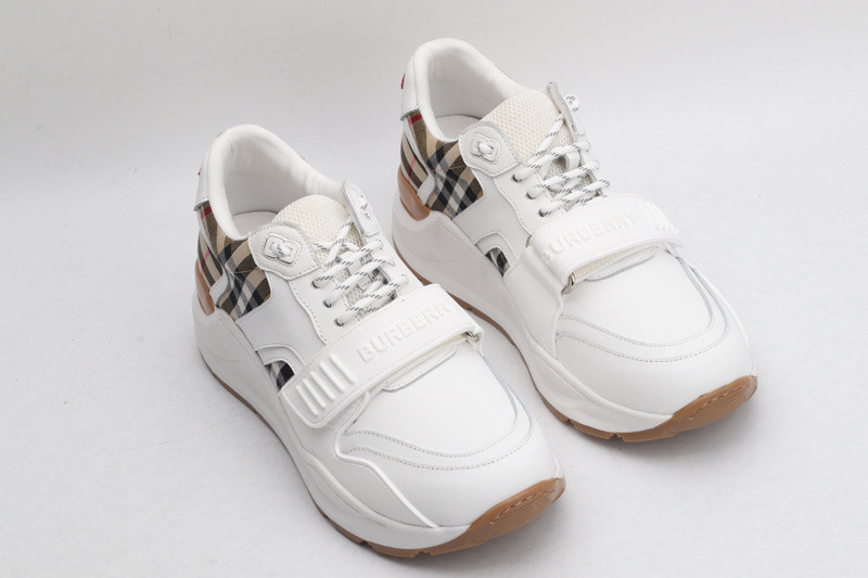 B**rry sneaker