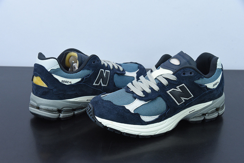 new balance sneaker