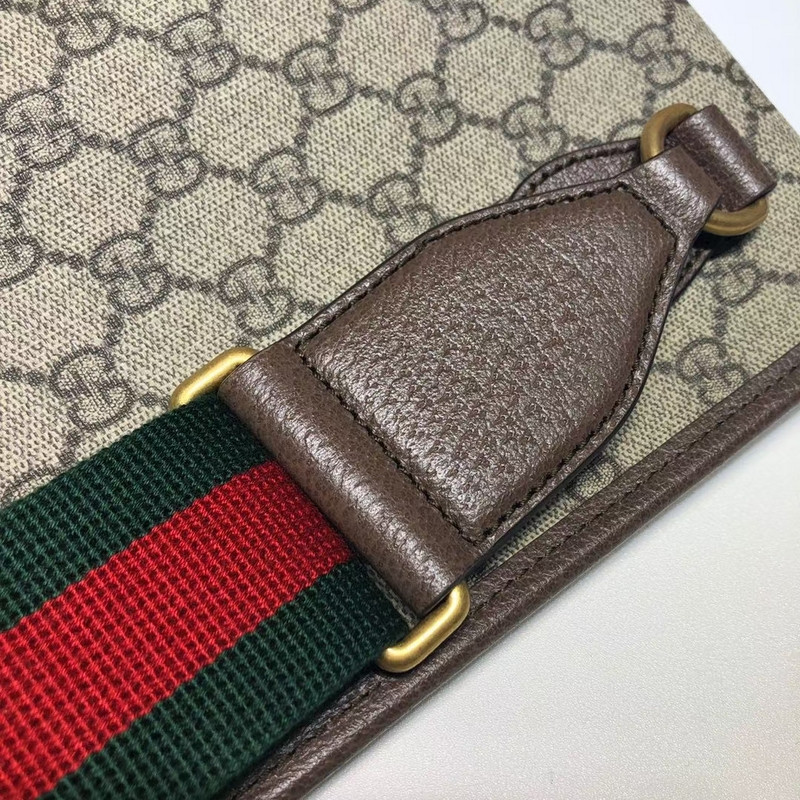 G*u*i shoulder bag