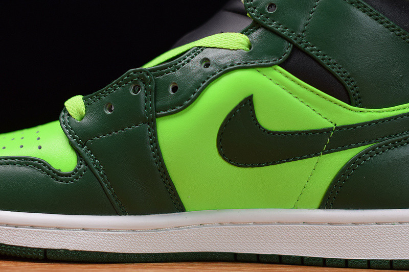 air jordan 1 mid "hulk" 554724-330