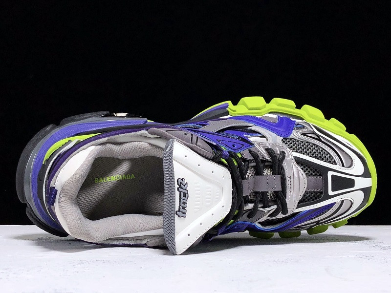 bc track sneaker